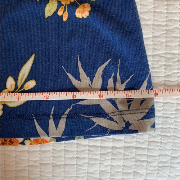 Guess Marciano top in small. - Picture 8 of 8